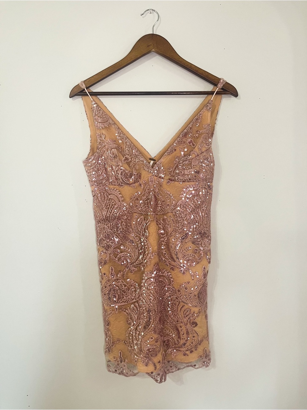Freepeople sparkly mini dress rose gold /Purple /Pink. 4